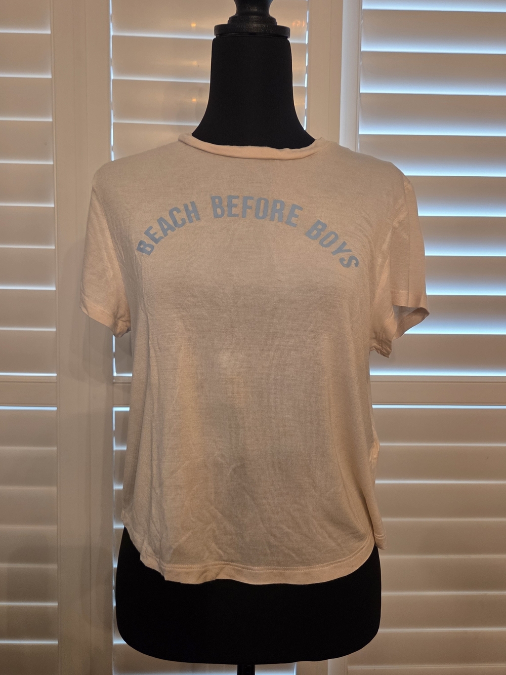 H&M Light Cream 'Beach Before Boys' Graphic Tee Size Medium